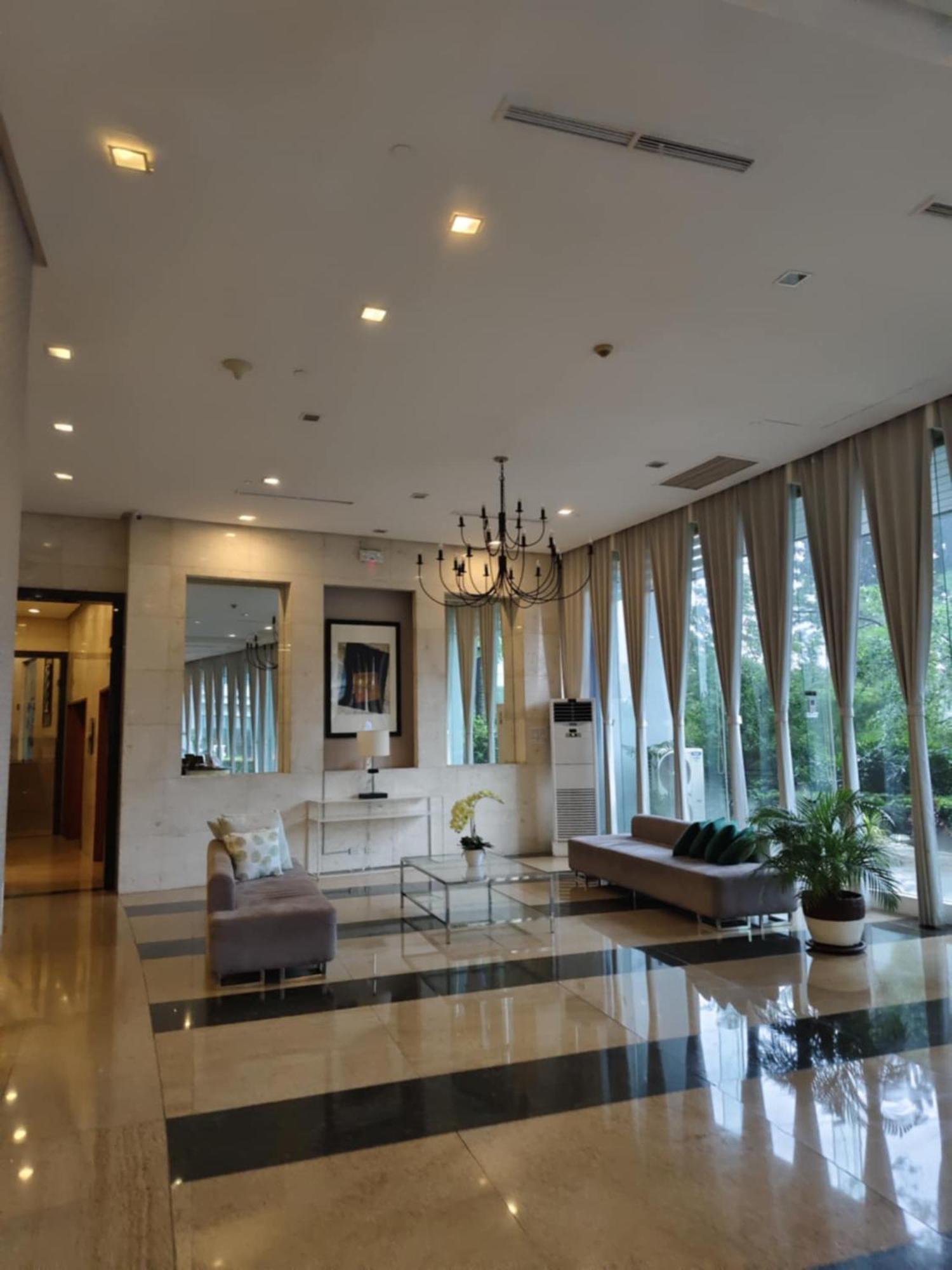 Bellagio One Bedrroom Bgc Burgos Circle By Christine Suites Ph Тагиг Экстерьер фото